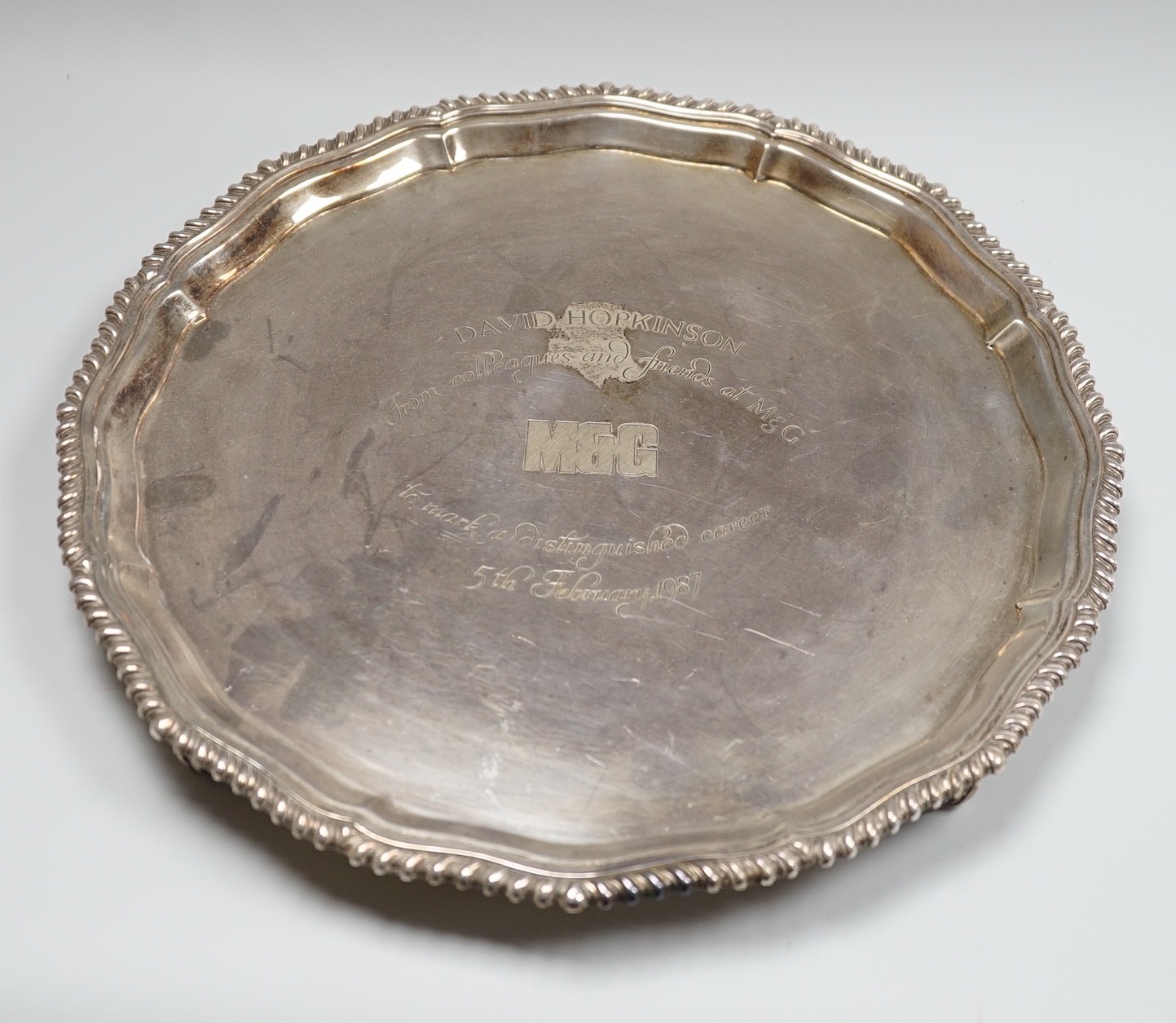 An Elizabeth II silver salver, with engraved inscription, Roberts & Belk, Sheffield, 1986, 31cm, 30.7oz.